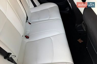 Седан Tesla Model 3 2019 в Одесі