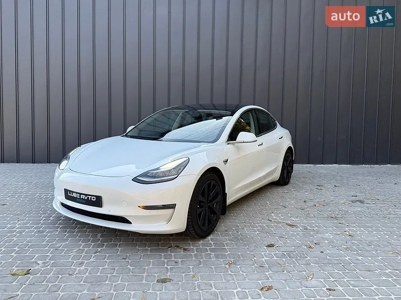 Tesla Model 3 2018