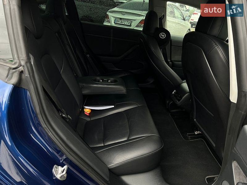 Седан Tesla Model 3 2022 в Одесі