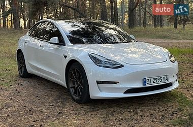 Седан Tesla Model 3 2020 в Кременчуге