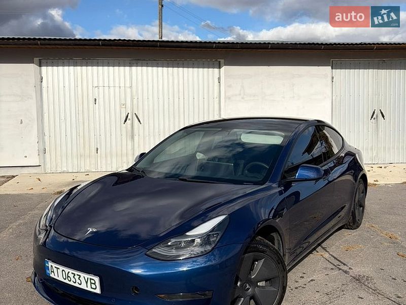 Tesla Model 3 2021