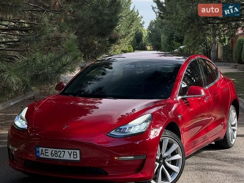 Tesla Model 3 2018