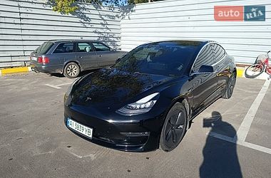 Седан Tesla Model 3 2019 в Ирпене