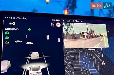 Седан Tesla Model 3 2021 в Луцке