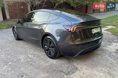 Седан Tesla Model 3 2024 в Киеве