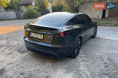 Седан Tesla Model 3 2024 в Киеве