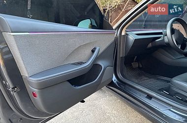 Седан Tesla Model 3 2024 в Киеве