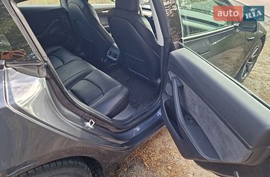 Седан Tesla Model 3 2022 в Киеве