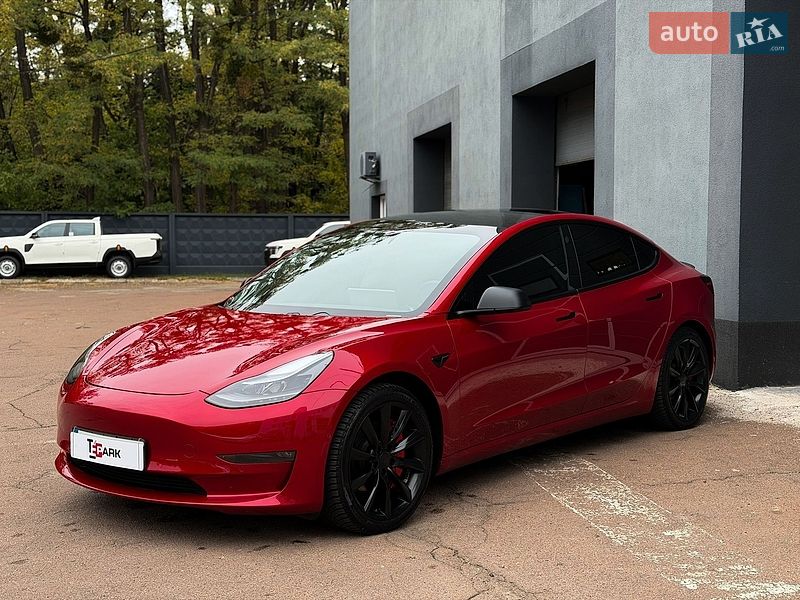 Седан Tesla Model 3 2021 в Киеве фото 4 Седан Tesla Model 3 2021 в Киеве