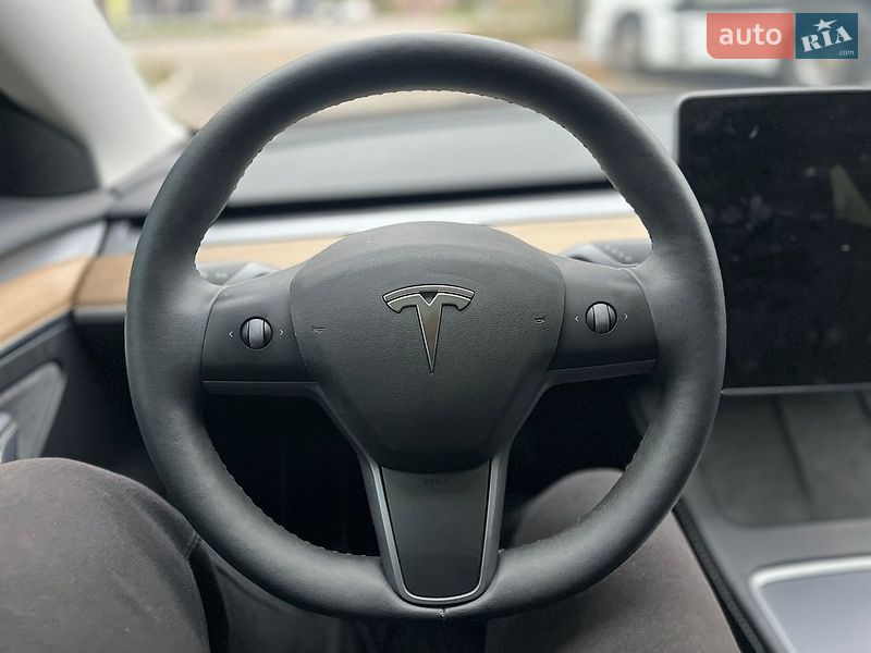 Седан Tesla Model 3 2023 в Ровно фото 34 Седан Tesla Model 3 2023 в Ровно