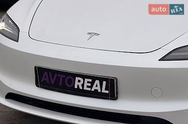 Седан Tesla Model 3 2025 в Кривом Роге