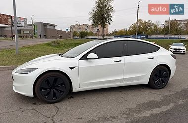 Седан Tesla Model 3 2025 в Кривом Роге