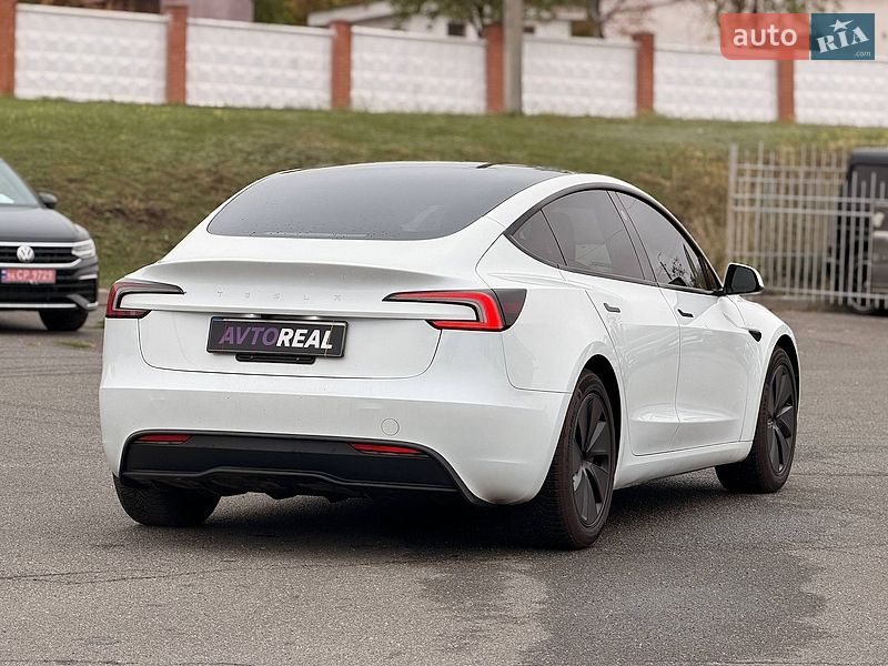 Седан Tesla Model 3 2025 в Кривому Розі фото 22 Седан Tesla Model 3 2025 в Кривому Розі