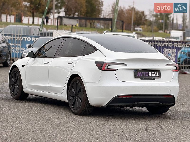 Седан Tesla Model 3 2025 в Кривому Розі фото 25 Седан Tesla Model 3 2025 в Кривому Розі