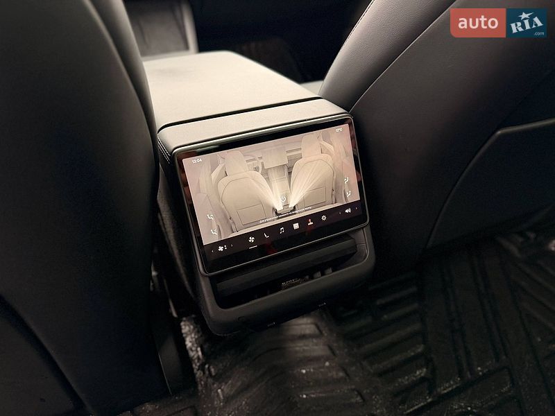 Седан Tesla Model 3 2025 в Кривому Розі фото 60 Седан Tesla Model 3 2025 в Кривому Розі