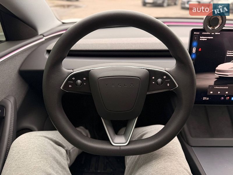 Седан Tesla Model 3 2025 в Кривом Роге