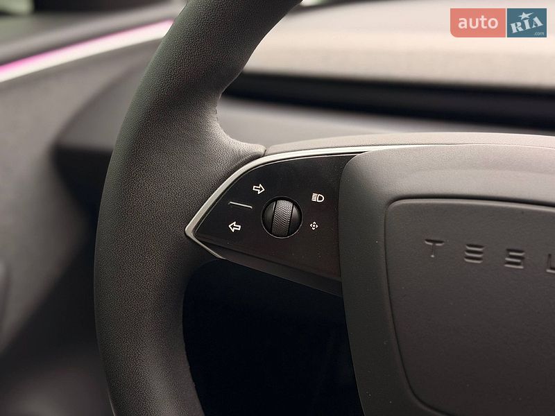 Седан Tesla Model 3 2025 в Кривому Розі фото 65 Седан Tesla Model 3 2025 в Кривому Розі