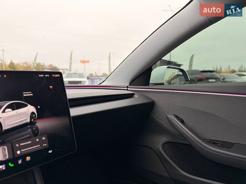 Седан Tesla Model 3 2025 в Кривом Роге