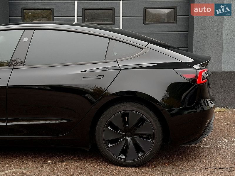 Седан Tesla Model 3 2024 в Киеве фото 7 Седан Tesla Model 3 2024 в Киеве