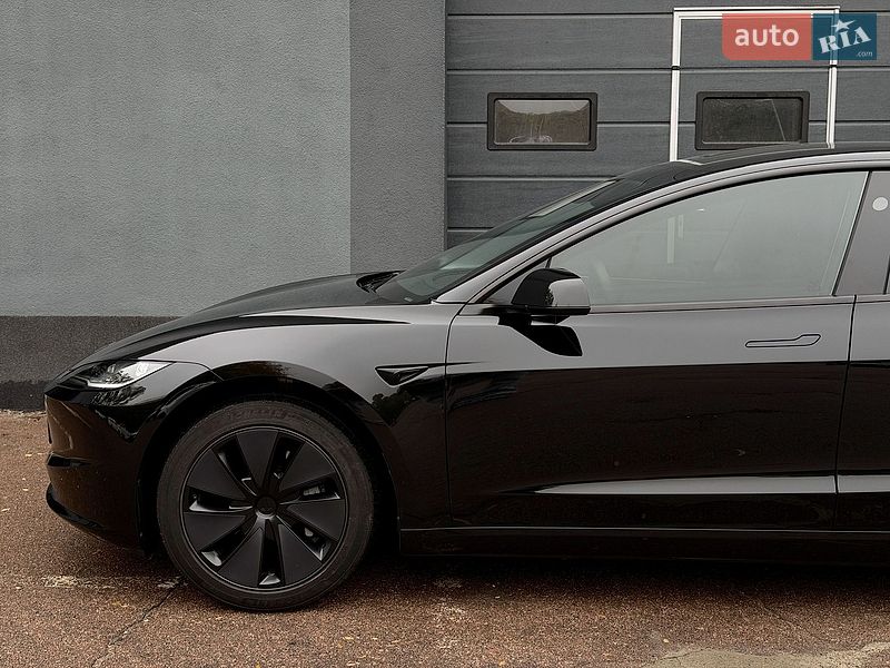 Седан Tesla Model 3 2024 в Киеве фото 5 Седан Tesla Model 3 2024 в Киеве