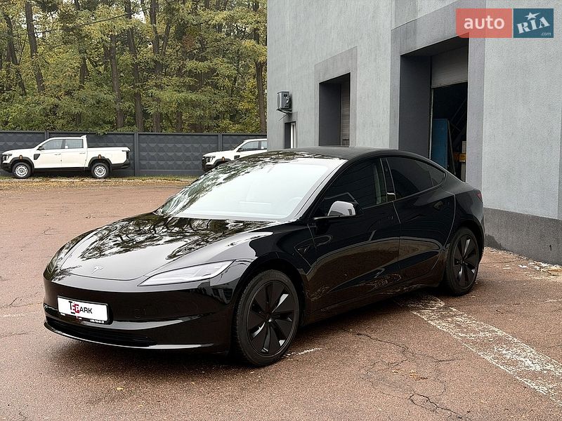 Седан Tesla Model 3 2024 в Киеве фото 4 Седан Tesla Model 3 2024 в Киеве