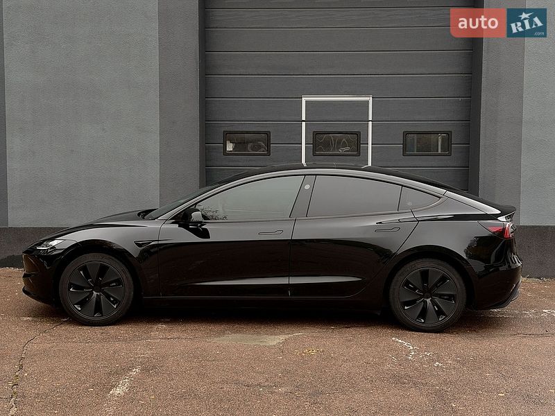 Седан Tesla Model 3 2024 в Киеве фото 6 Седан Tesla Model 3 2024 в Киеве