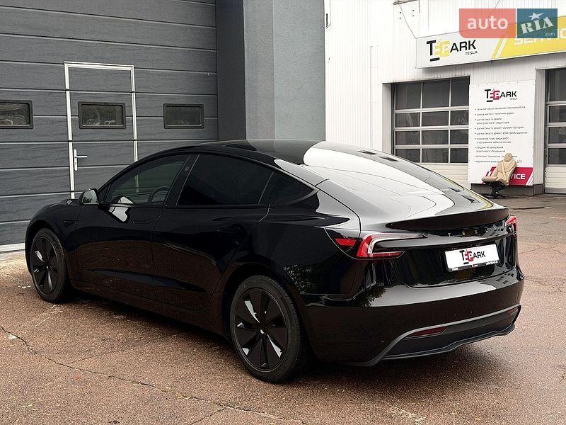 Седан Tesla Model 3 2024 в Киеве фото 8 Седан Tesla Model 3 2024 в Киеве