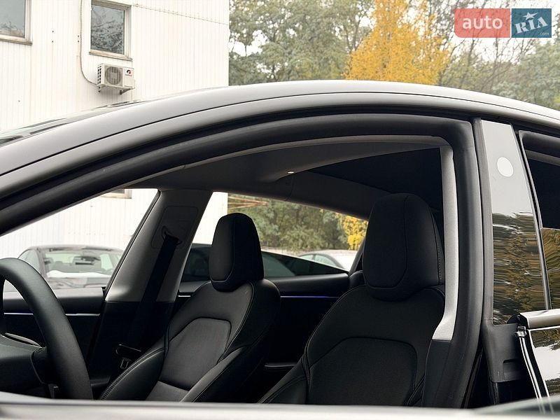 Седан Tesla Model 3 2024 в Киеве фото 14 Седан Tesla Model 3 2024 в Киеве
