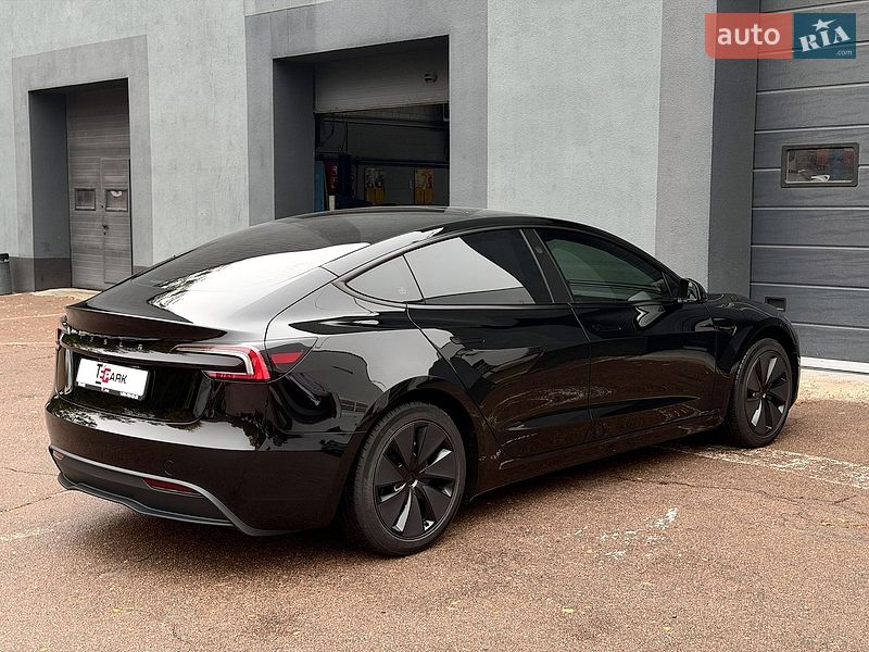 Седан Tesla Model 3 2024 в Киеве фото 10 Седан Tesla Model 3 2024 в Киеве