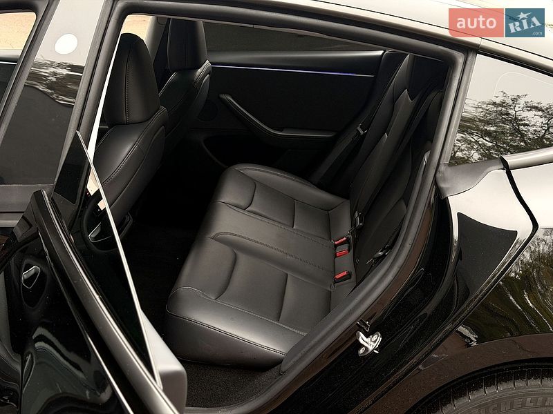 Седан Tesla Model 3 2024 в Киеве фото 15 Седан Tesla Model 3 2024 в Киеве