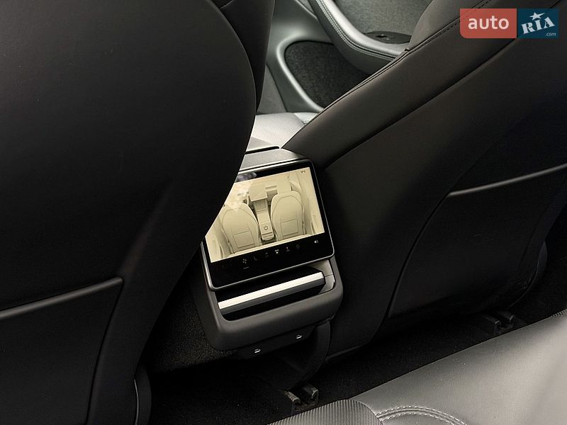 Седан Tesla Model 3 2024 в Киеве фото 17 Седан Tesla Model 3 2024 в Киеве
