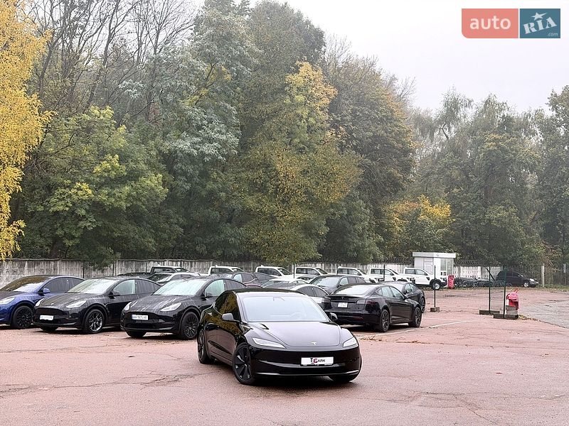 Седан Tesla Model 3 2024 в Киеве фото 2 Седан Tesla Model 3 2024 в Киеве