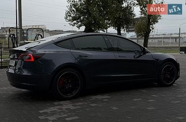 Седан Tesla Model 3 2021 в Запоріжжі