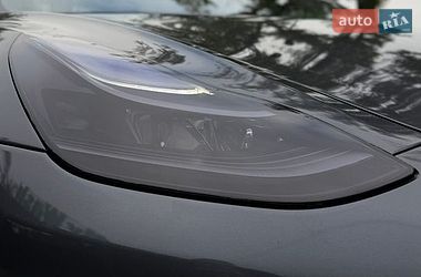 Седан Tesla Model 3 2021 в Запоріжжі