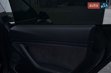 Седан Tesla Model 3 2021 в Запоріжжі
