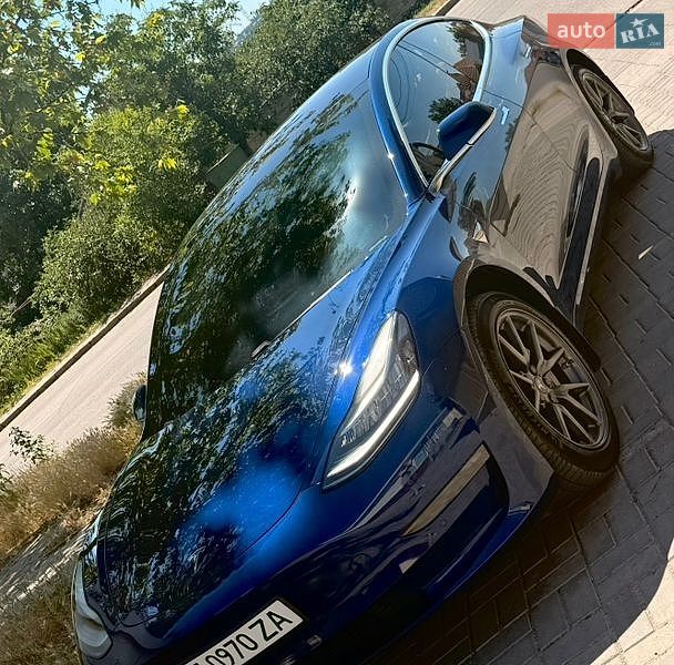 Седан Tesla Model 3 2018 в Николаеве фото Седан Tesla Model 3 2018 в Николаеве