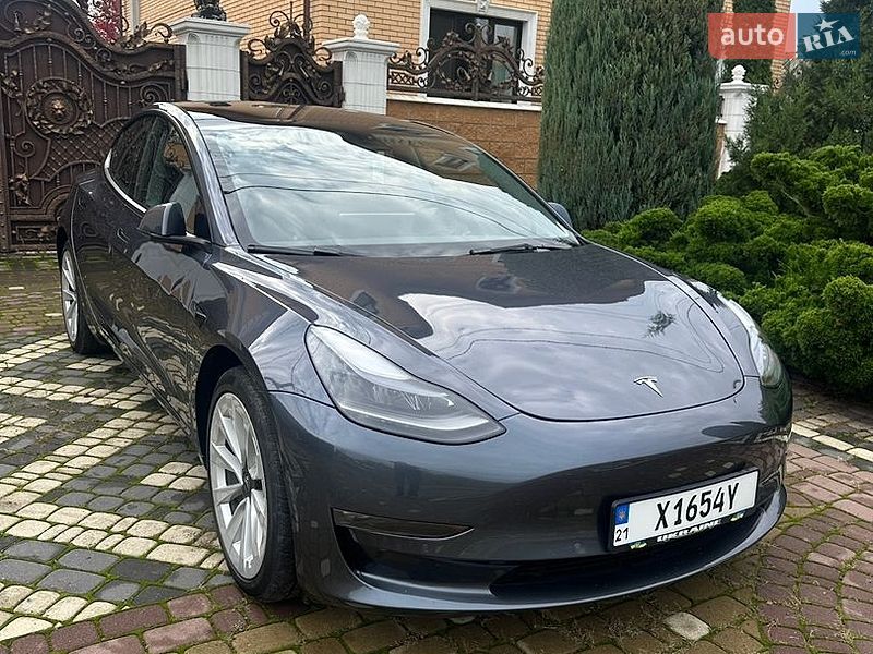 Седан Tesla Model 3 2022 в Харькове