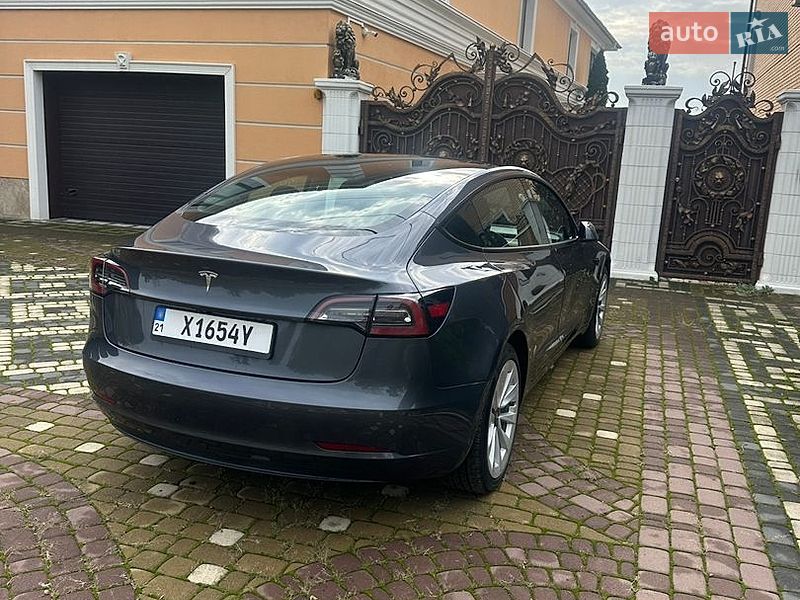 Седан Tesla Model 3 2022 в Харькове