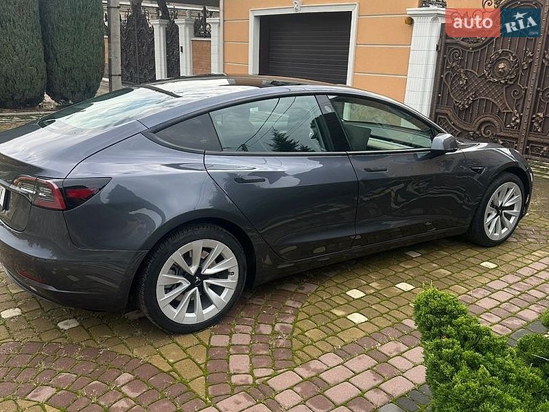 Седан Tesla Model 3 2022 в Харькове