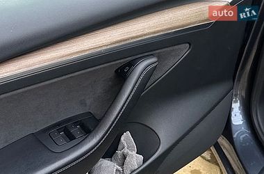 Седан Tesla Model 3 2022 в Харькове