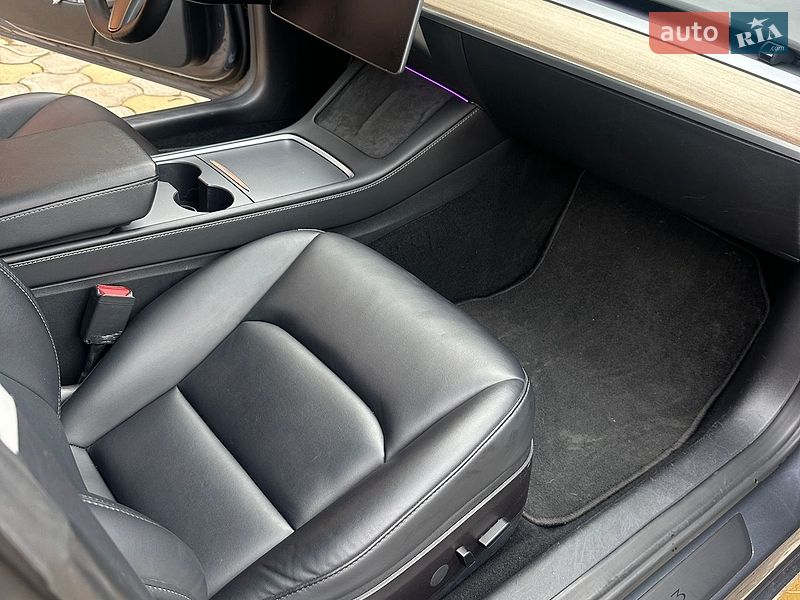 Седан Tesla Model 3 2022 в Харькове