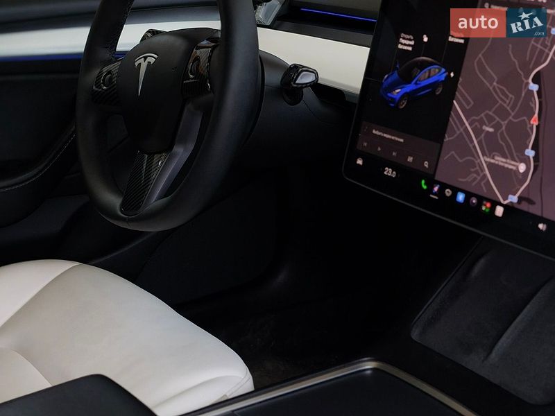Седан Tesla Model 3 2021 в Львове