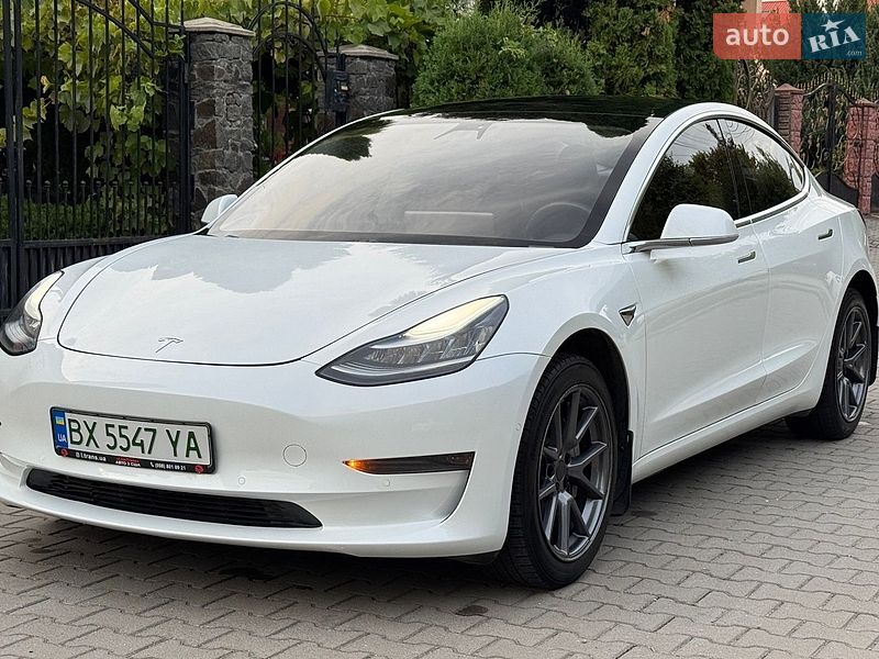 Седан Tesla Model 3 2019 в Хмельницькому