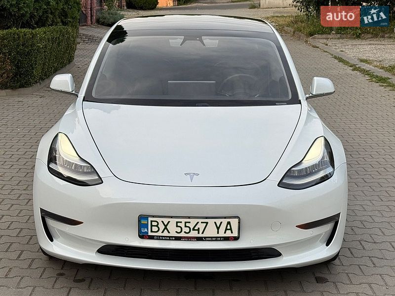 Седан Tesla Model 3 2019 в Хмельницькому