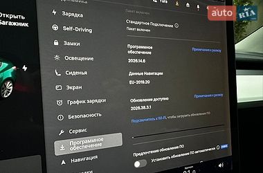 Седан Tesla Model 3 2018 в Львове
