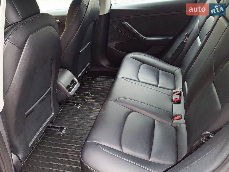 Седан Tesla Model 3 2022 в Калуше фото 6 Седан Tesla Model 3 2022 в Калуше