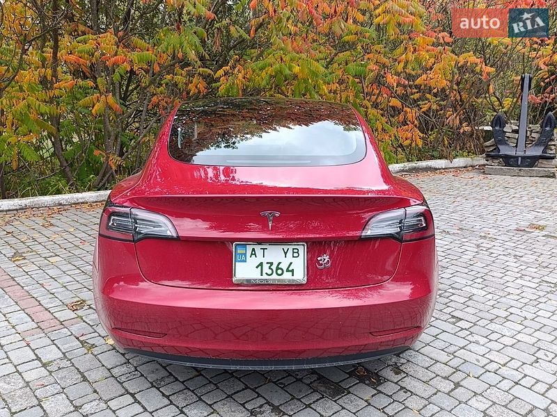 Седан Tesla Model 3 2022 в Калуше фото 5 Седан Tesla Model 3 2022 в Калуше
