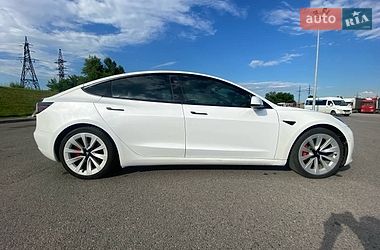 Седан Tesla Model 3 2021 в Дніпрі