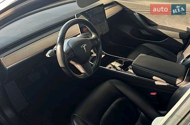 Седан Tesla Model 3 2018 в Львові