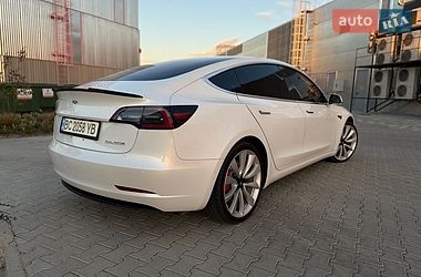 Седан Tesla Model 3 2018 в Львові